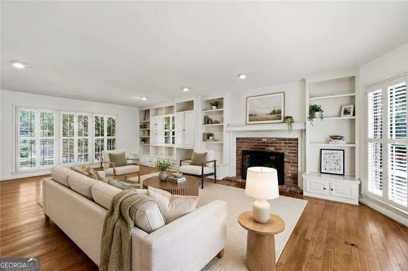 7140 Duncourtney DR Sandy Springs, GA 30328