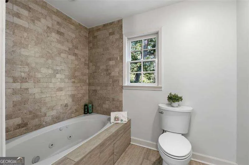 7140 Duncourtney DR Sandy Springs, GA 30328