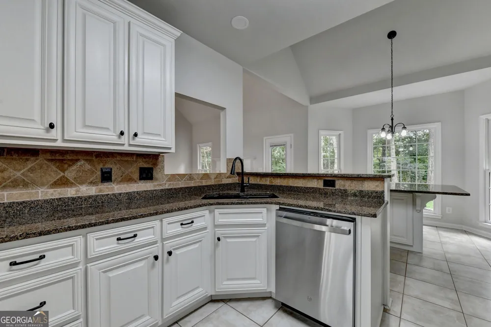 6316 Green Oak RDG Flowery Branch, GA 30542
