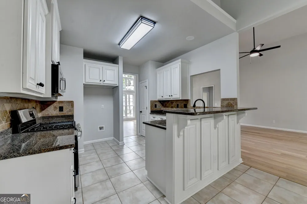 6316 Green Oak RDG Flowery Branch, GA 30542