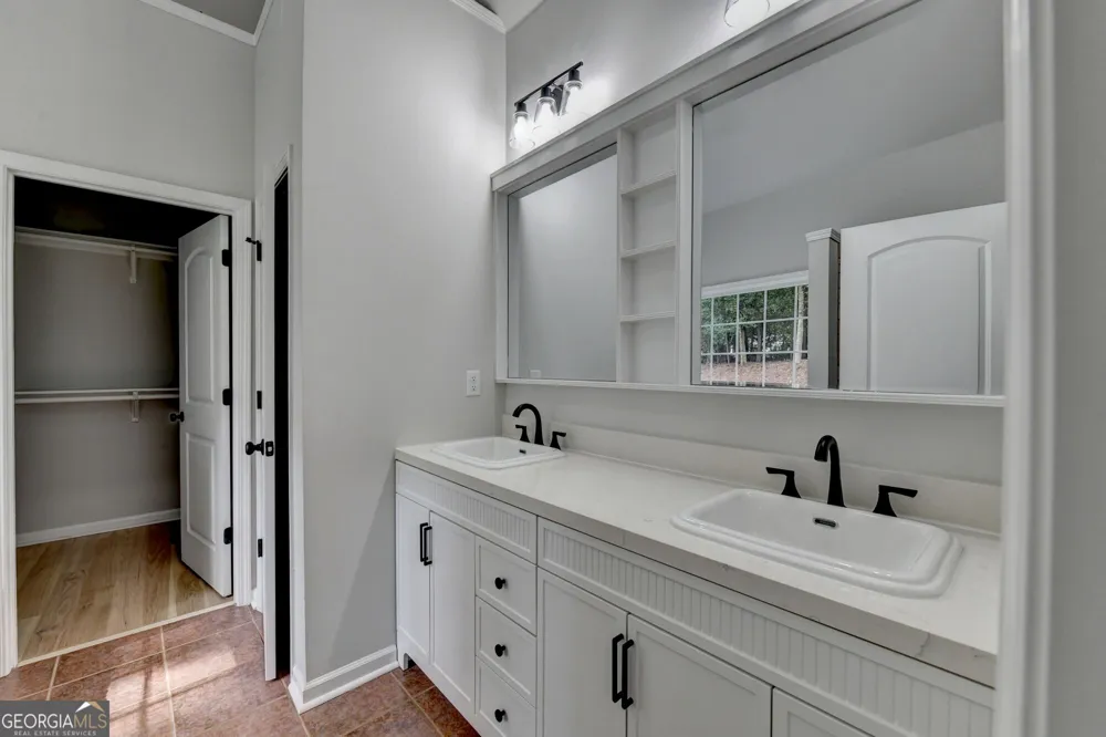 6316 Green Oak RDG Flowery Branch, GA 30542
