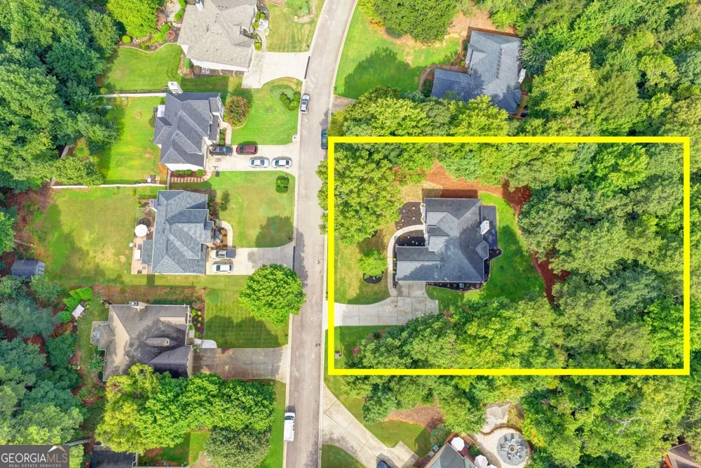 6316 Green Oak RDG Flowery Branch, GA 30542