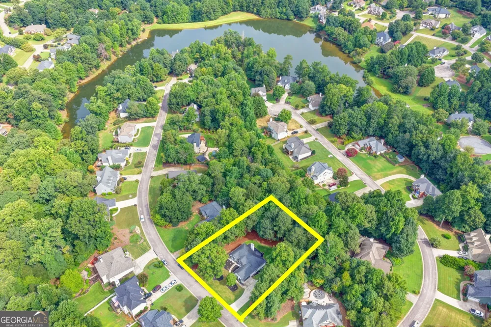 6316 Green Oak RDG Flowery Branch, GA 30542