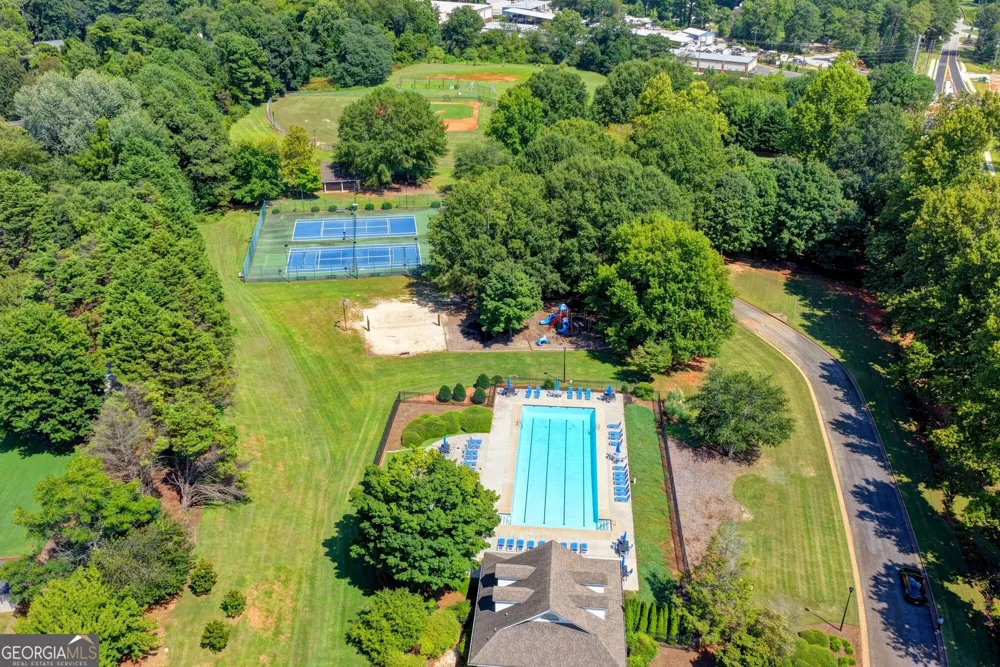 6316 Green Oak RDG Flowery Branch, GA 30542
