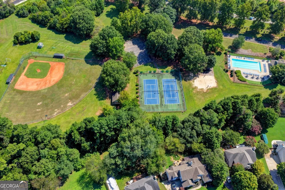 6316 Green Oak RDG Flowery Branch, GA 30542