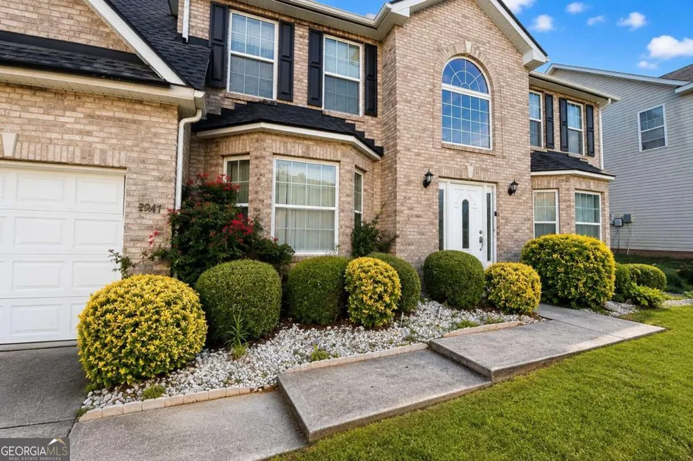 4947 Bottle Brush CT Snellville, GA 30039