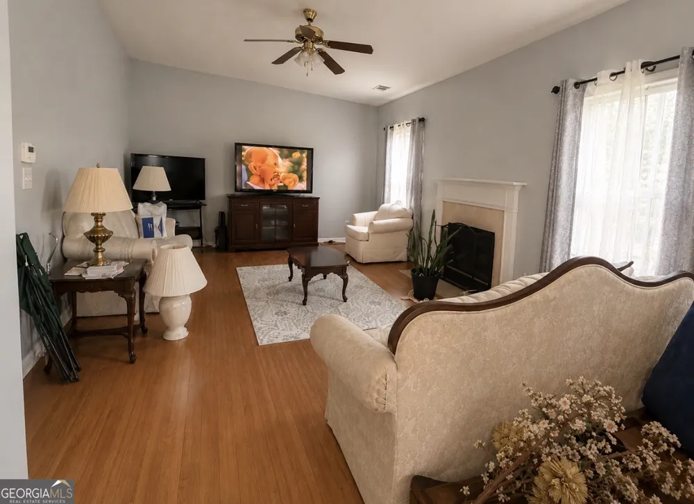 4947 Bottle Brush CT Snellville, GA 30039