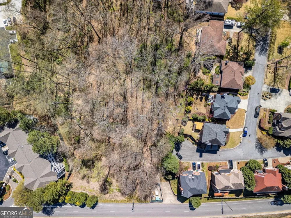 1734 Summit Glen LN Atlanta, GA 30329