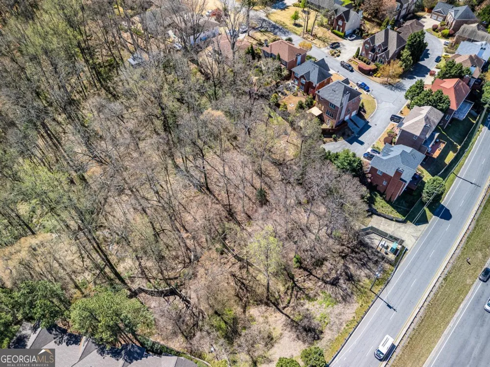 1734 Summit Glen LN Atlanta, GA 30329