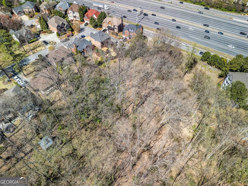 1734 Summit Glen LN Atlanta, GA 30329