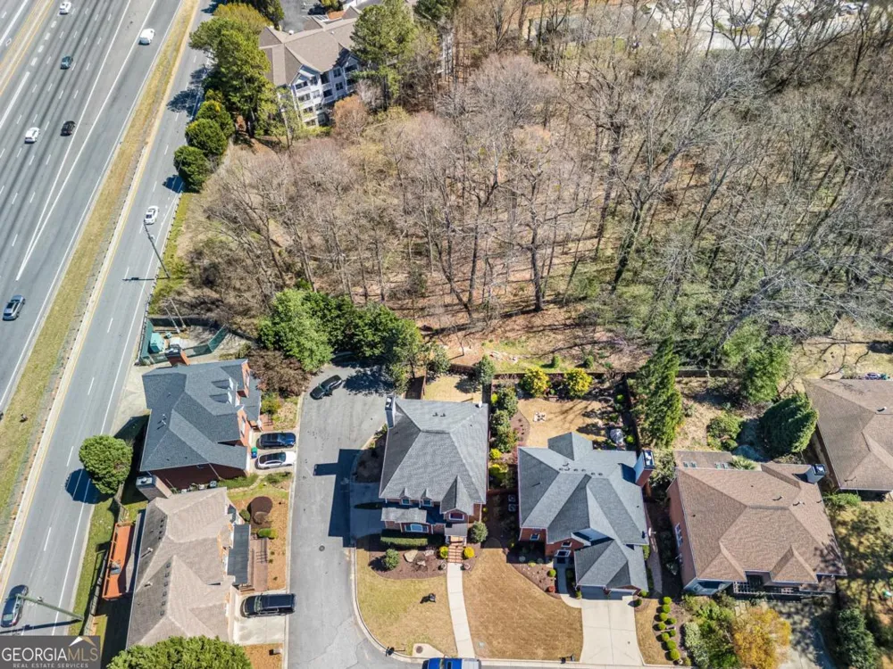 1734 Summit Glen LN Atlanta, GA 30329