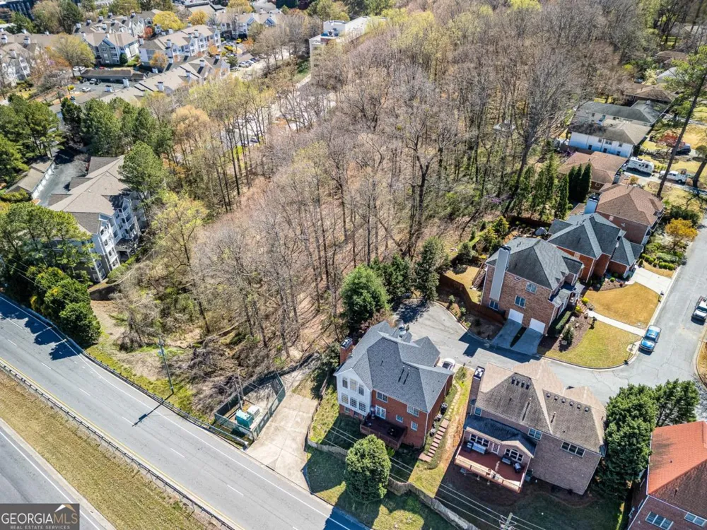 1734 Summit Glen LN Atlanta, GA 30329