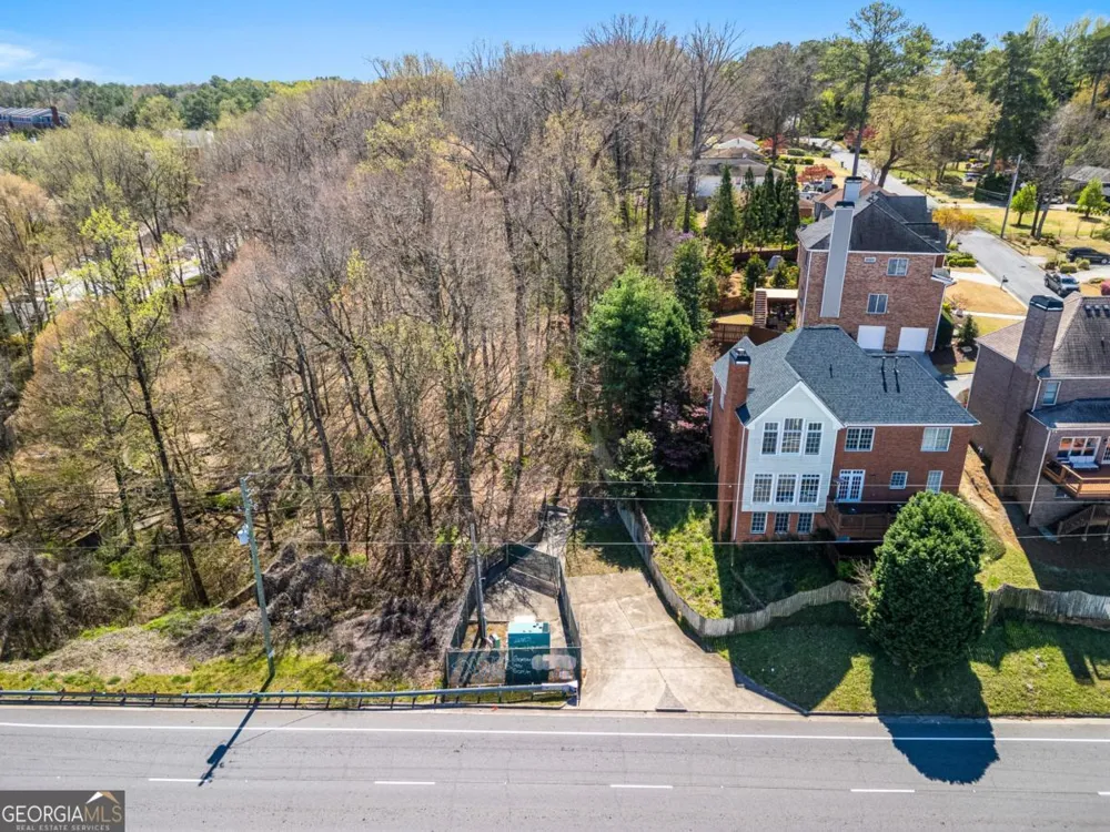 1734 Summit Glen LN Atlanta, GA 30329