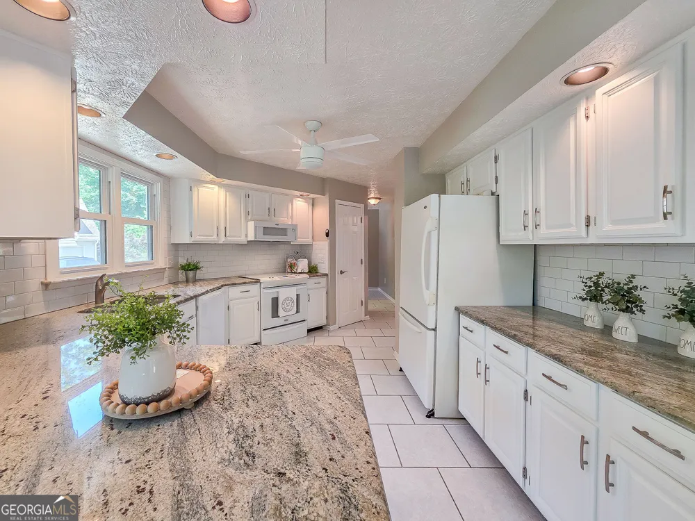 1223 Kaylyn CT Kennesaw, GA 30152