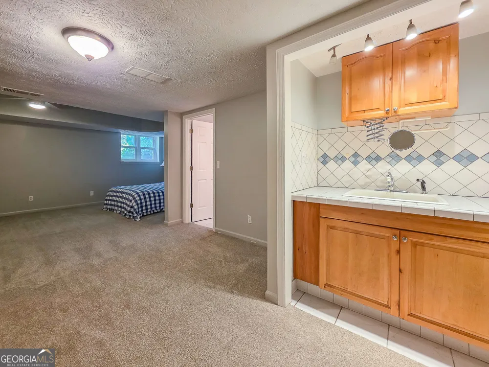 1223 Kaylyn CT Kennesaw, GA 30152