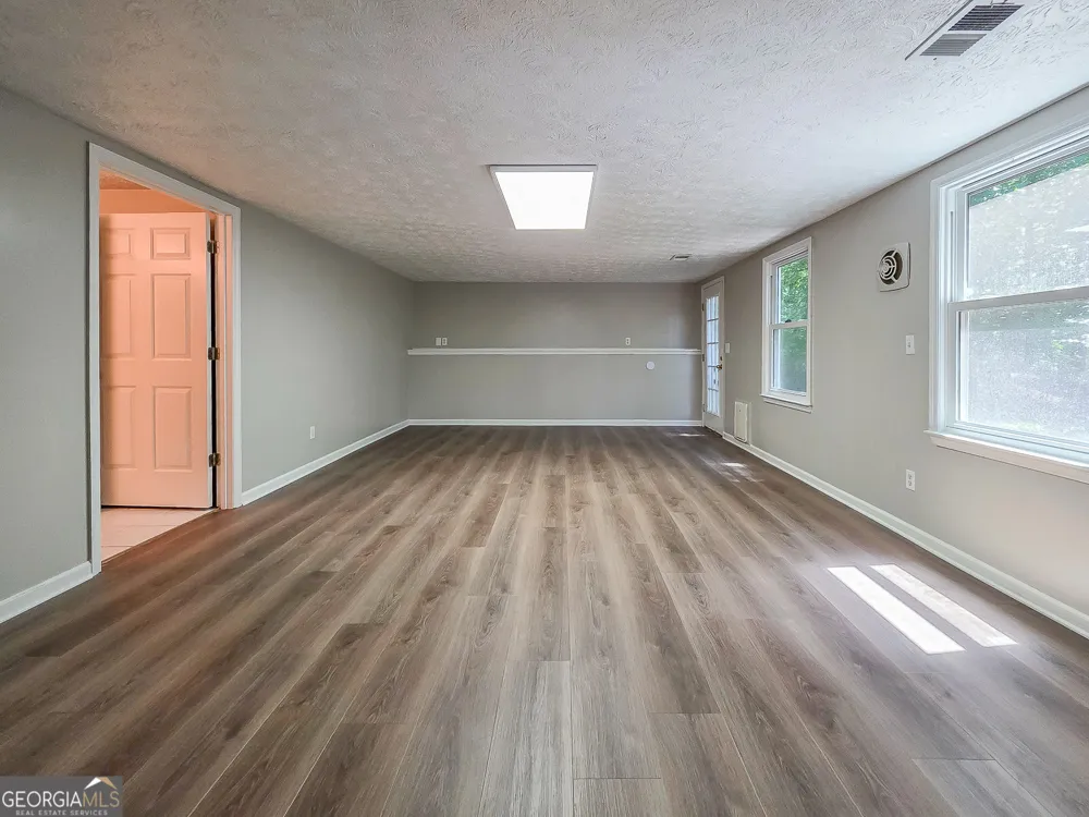 1223 Kaylyn CT Kennesaw, GA 30152