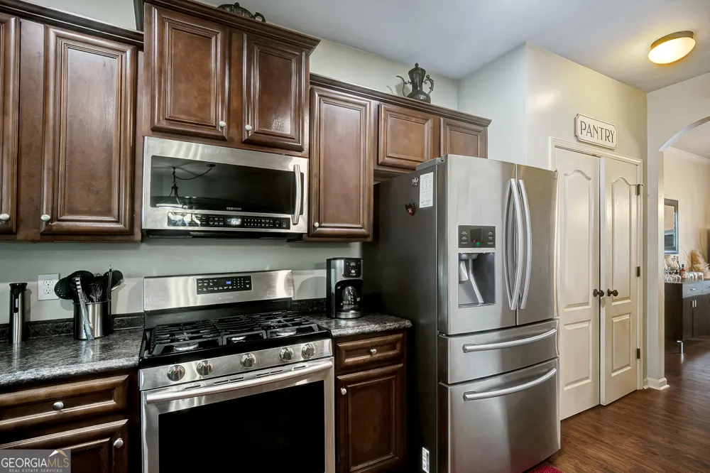 195 Scenic Hills DR Newnan, GA 30265