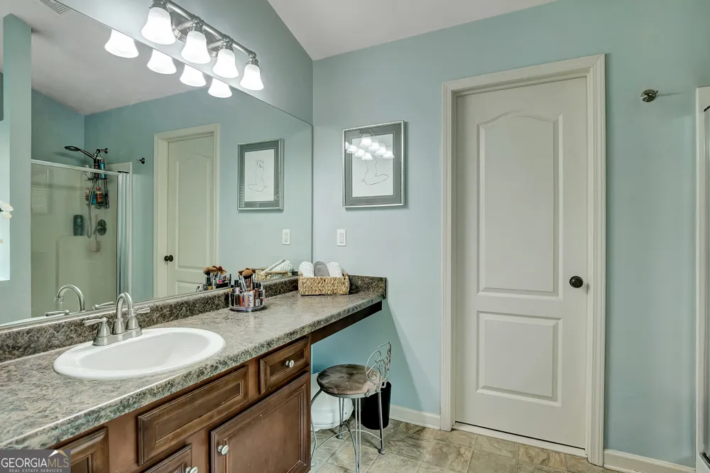 195 Scenic Hills DR Newnan, GA 30265