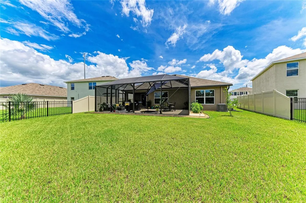 12256 MOUNTAIN ISLAND TRAIL Parrish, FL 34219