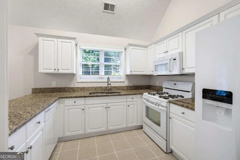 4280 Old Cherokee ST Acworth, GA 30101
