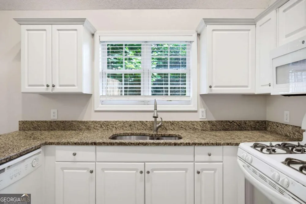 4280 Old Cherokee ST Acworth, GA 30101