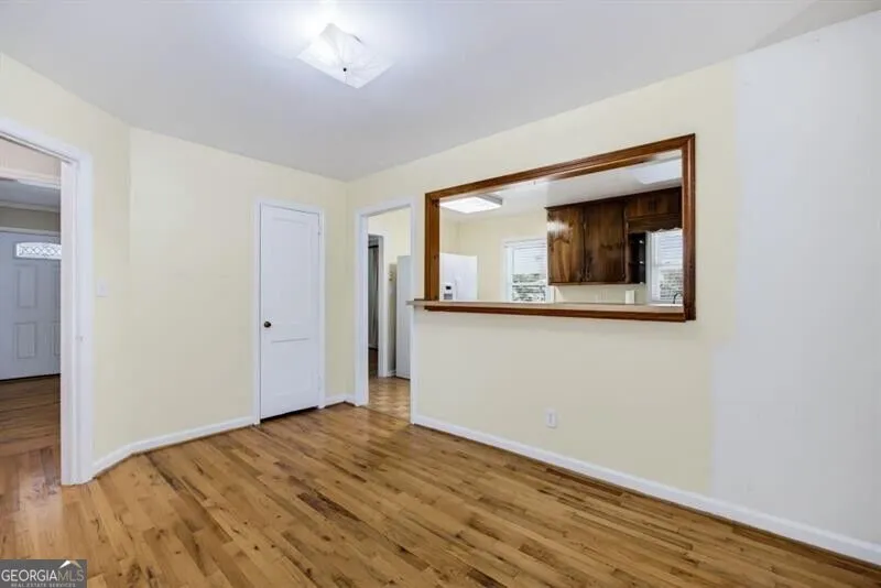 1024 Oakdale DR SE Smyrna, GA 30080