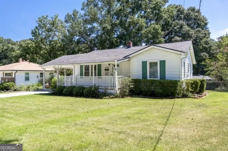 1024 Oakdale DR SE Smyrna, GA 30080