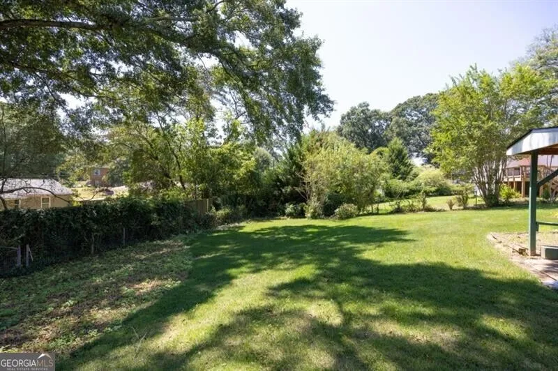 1024 Oakdale DR SE Smyrna, GA 30080
