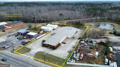 2702 Mike Padgett HWY