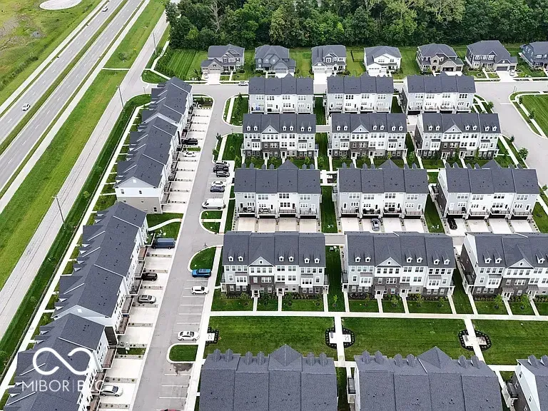 14549 Elsmere Lane Carmel, IN 46074