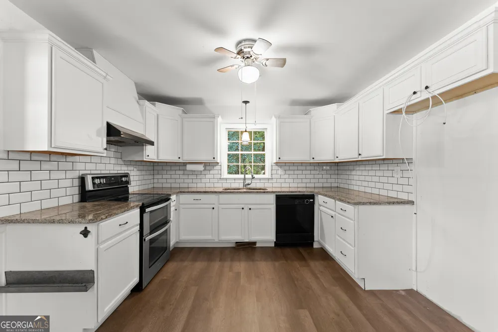 546 Barron DR Clarkesville, GA 30523