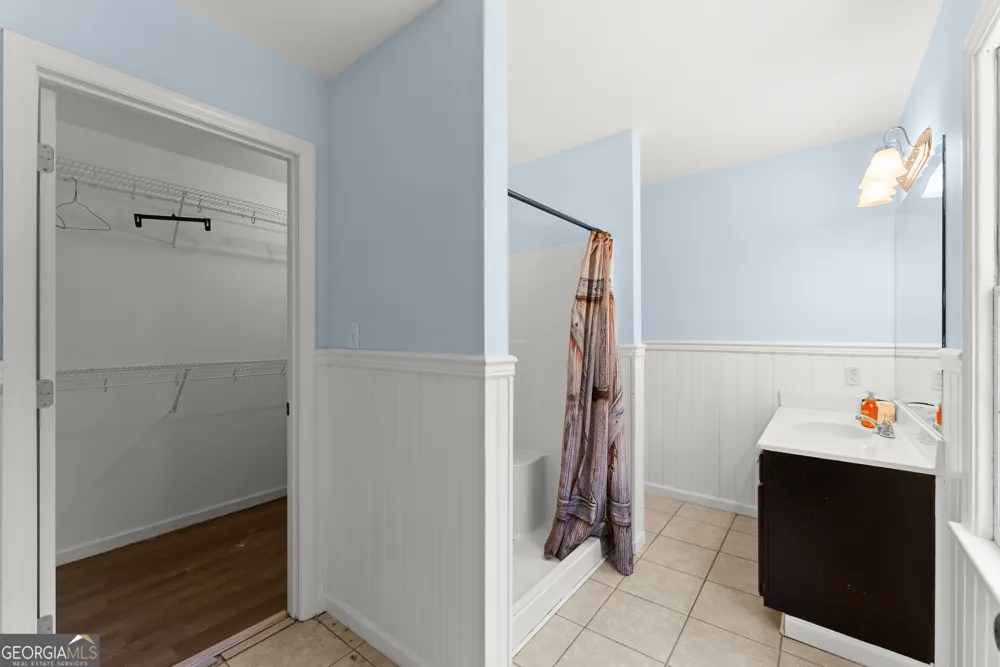 546 Barron DR Clarkesville, GA 30523