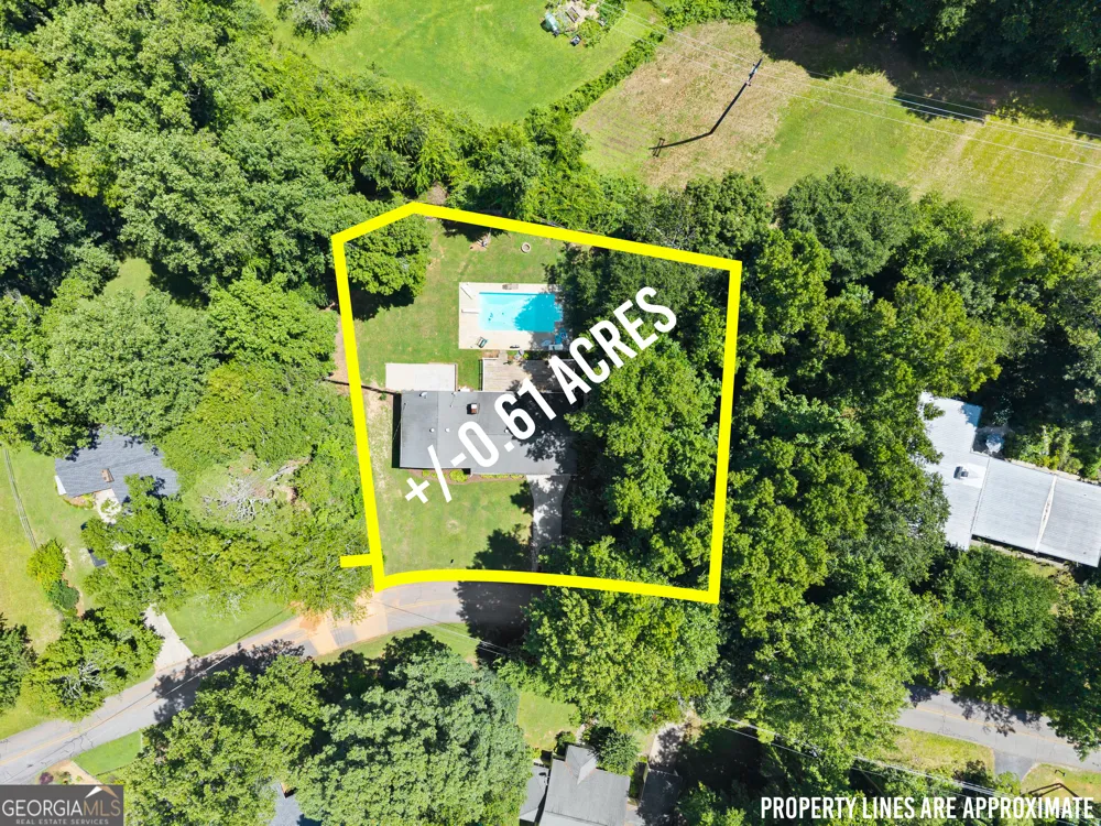 546 Barron DR Clarkesville, GA 30523