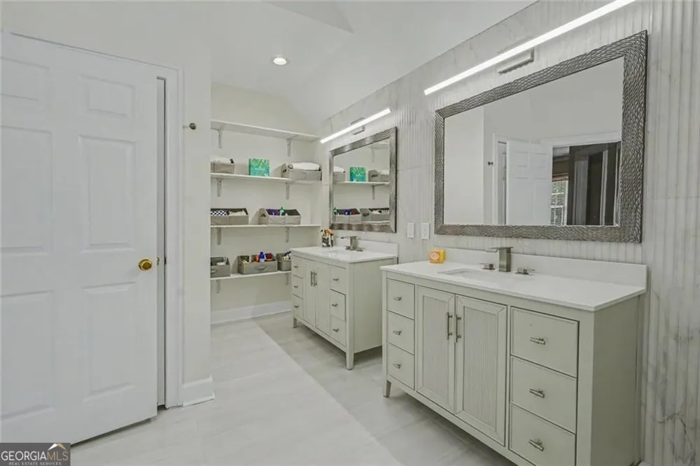 952 Ardmore TRL Hoschton, GA 30548