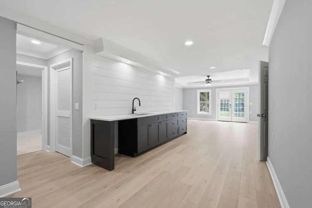 160 Treadstone Overlook Suwanee, GA 30024