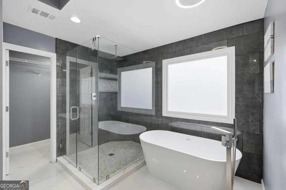 160 Treadstone Overlook Suwanee, GA 30024