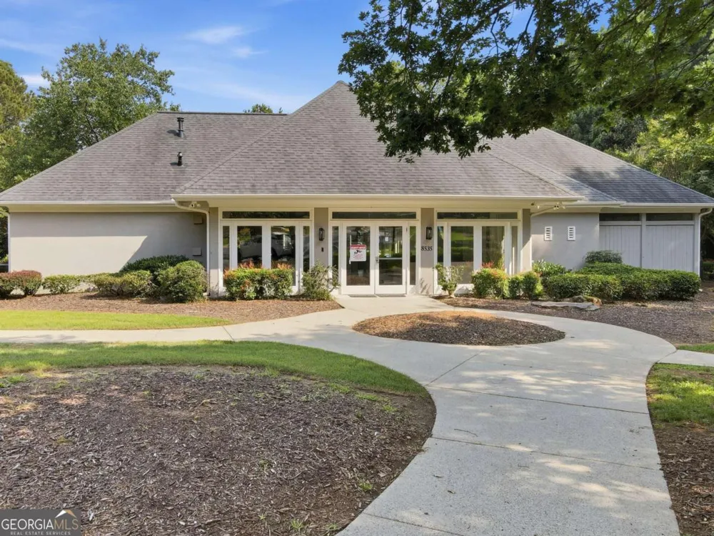 160 Treadstone Overlook Suwanee, GA 30024