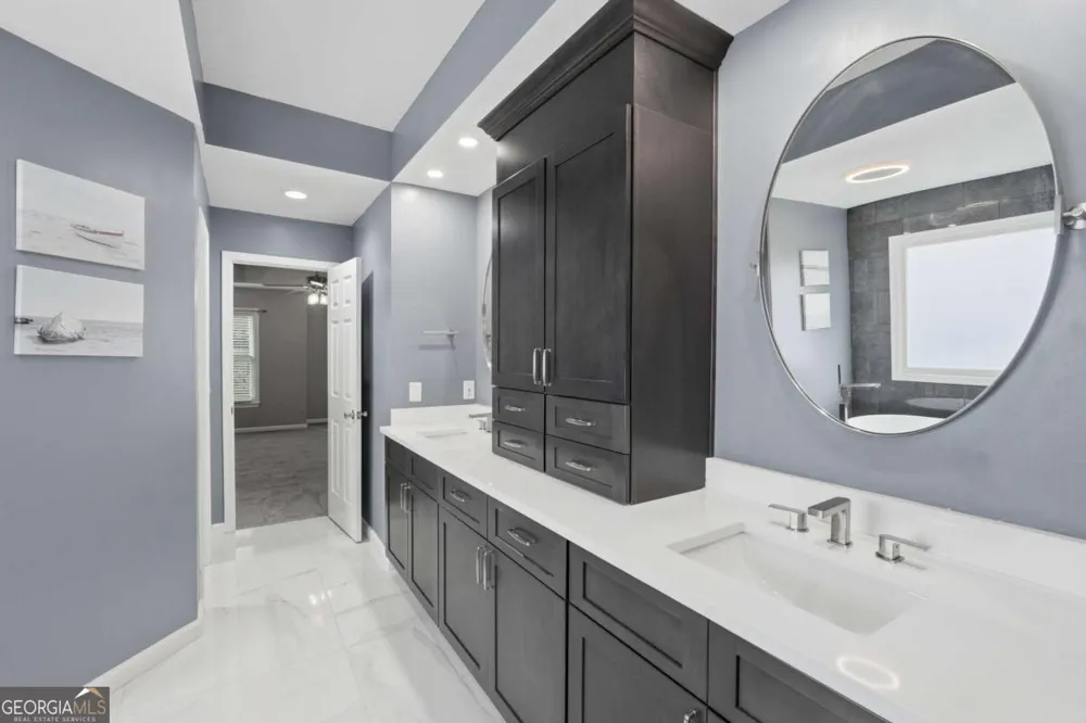 160 Treadstone Overlook Suwanee, GA 30024