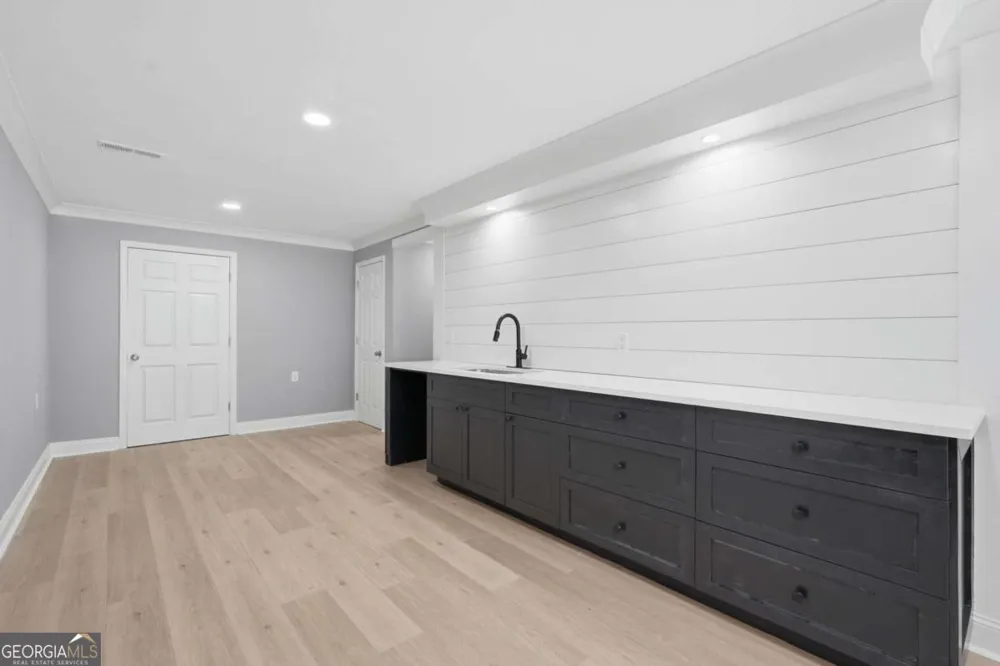 160 Treadstone Overlook Suwanee, GA 30024