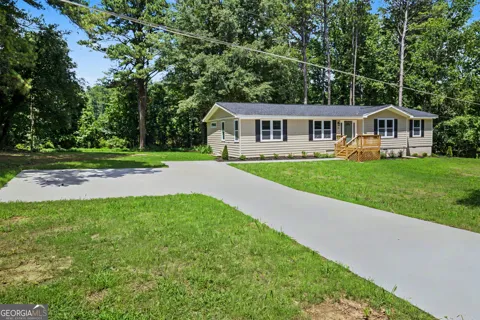 126 Lucinda LN