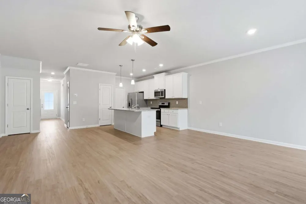 5350 Fox Den RD Oakwood, GA 30566
