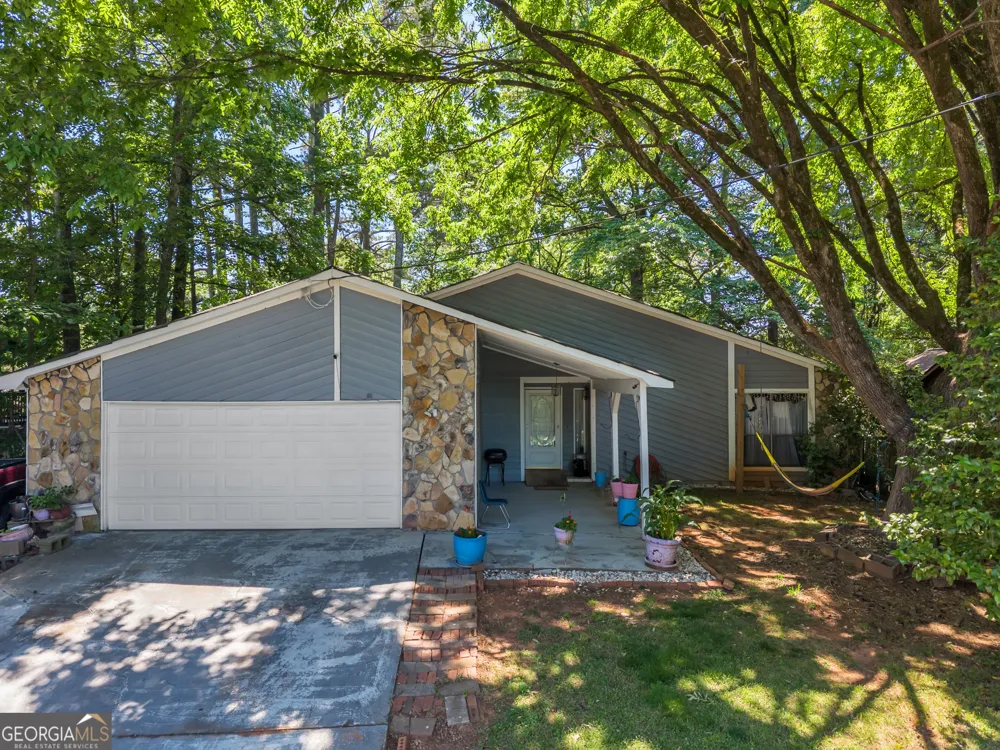 1462 Country Downs DR Norcross, GA 30093