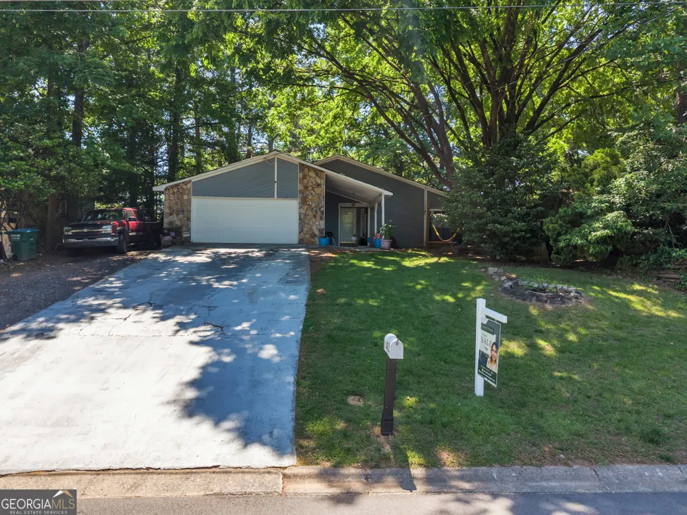 1462 Country Downs DR Norcross, GA 30093