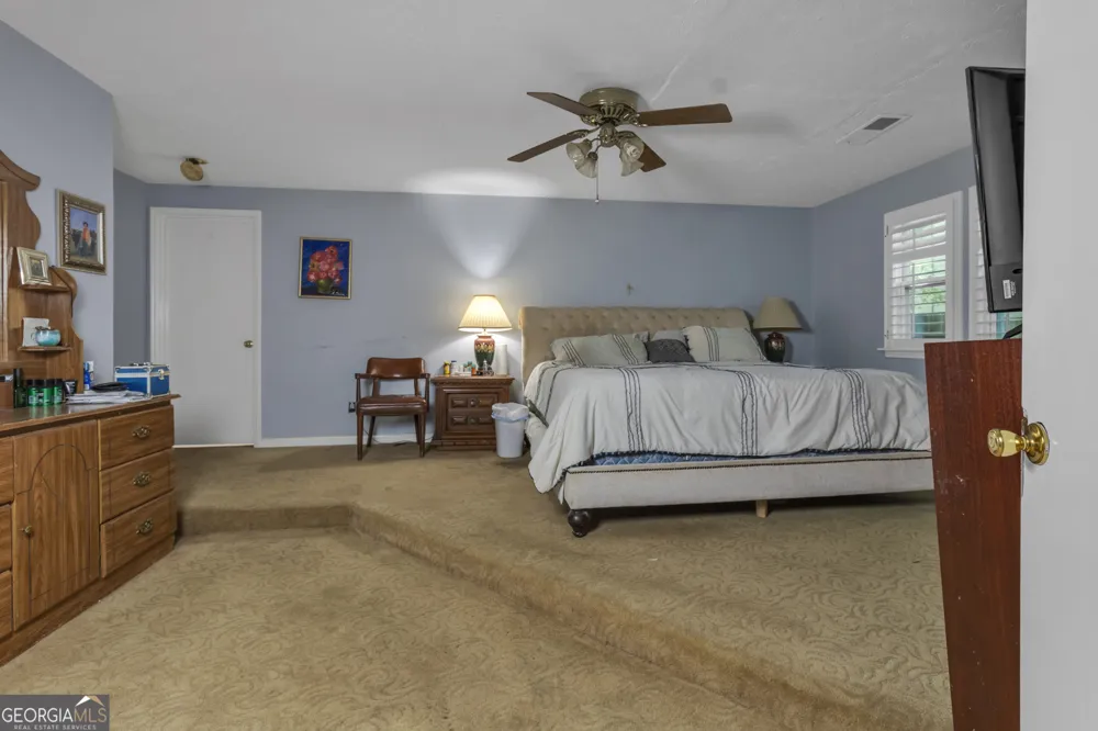 1462 Country Downs DR Norcross, GA 30093