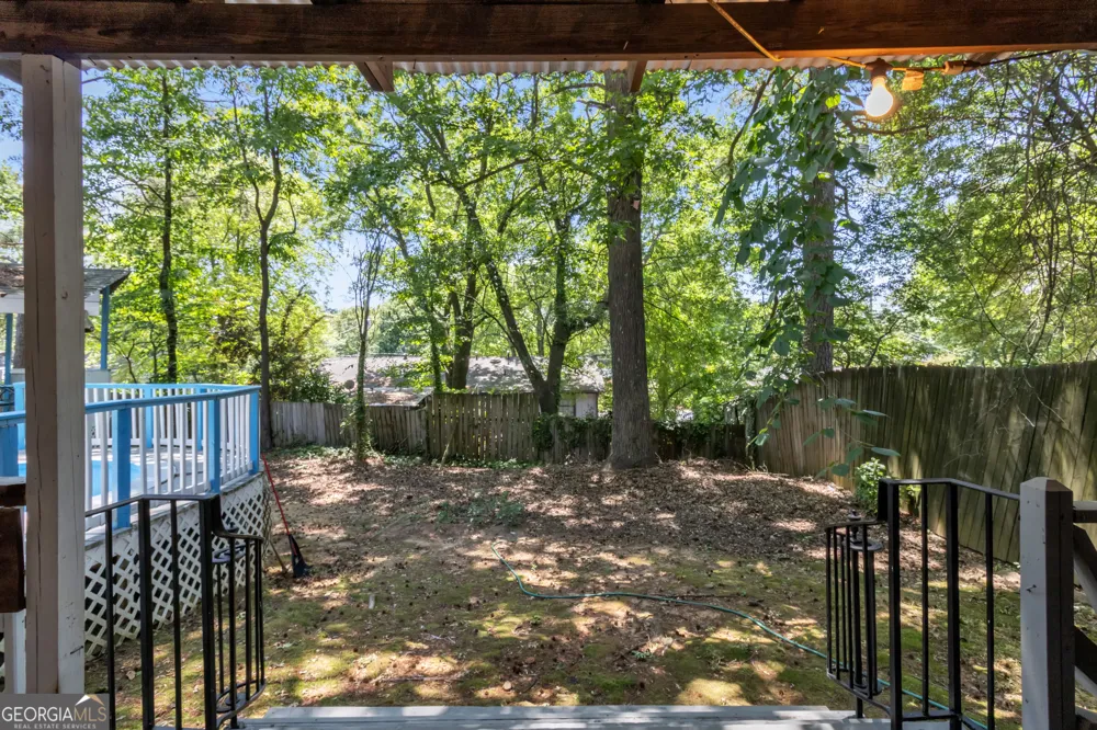 1462 Country Downs DR Norcross, GA 30093