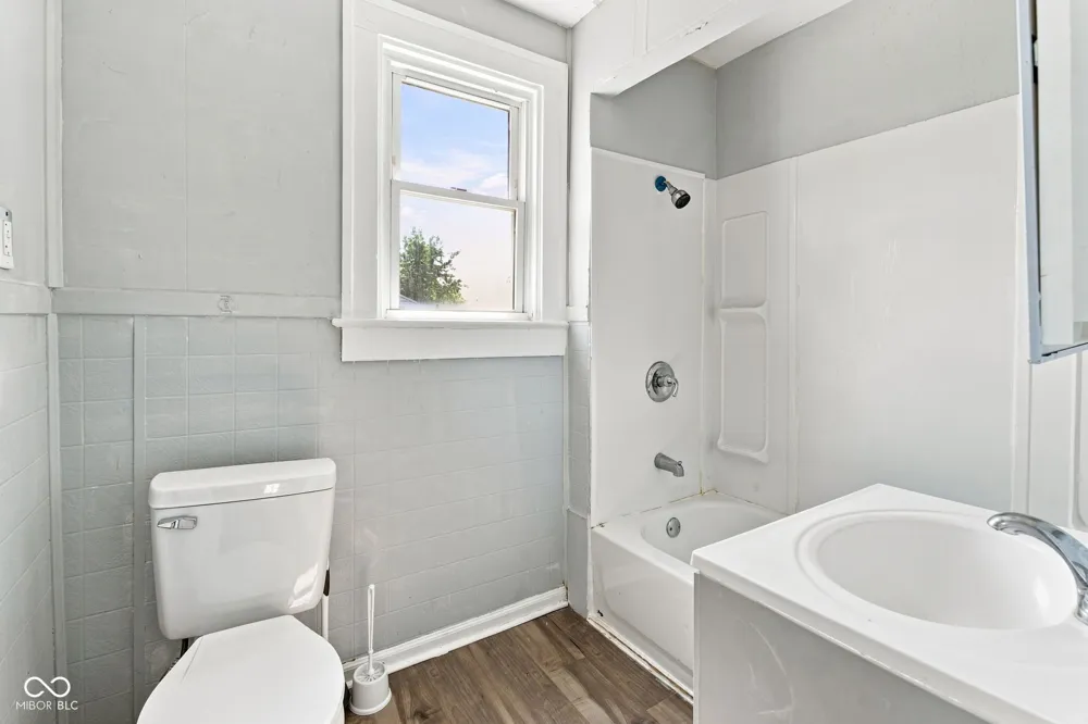 436 Alton Avenue Indianapolis, IN 46222