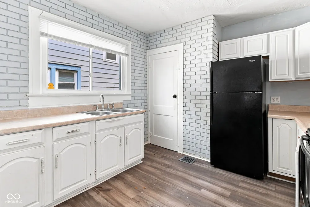 436 Alton Avenue Indianapolis, IN 46222