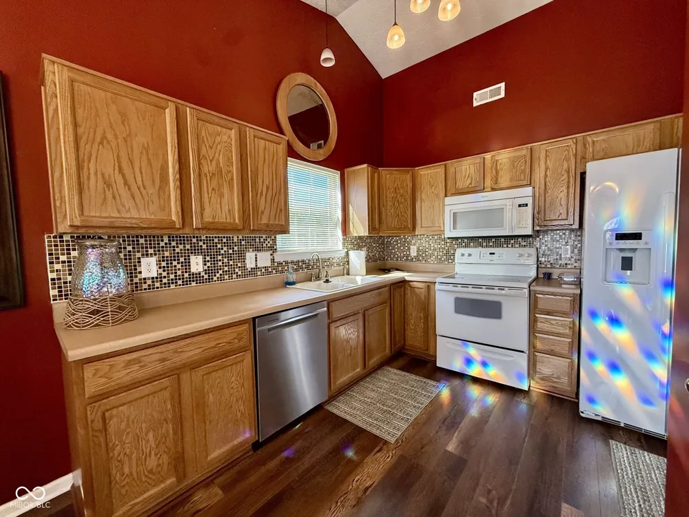 2055 Autumn Faith Way Avon, IN 46123