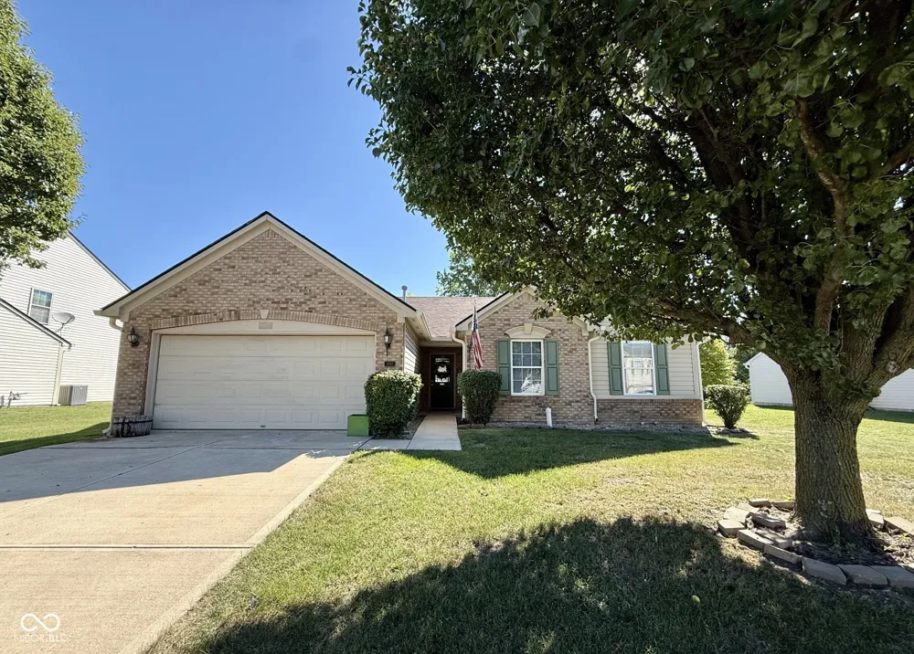 2055 Autumn Faith Way Avon, IN 46123