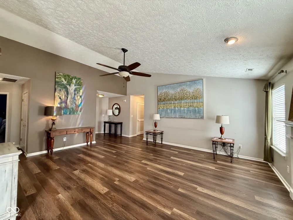 2055 Autumn Faith Way Avon, IN 46123